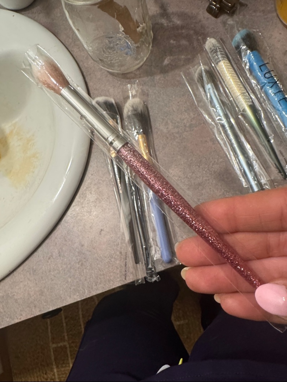 Multicolor Makeup Brushes - Picture 5 of 8